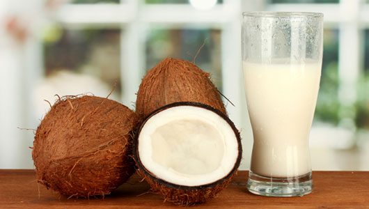 Beneficiile laptelui de cocos