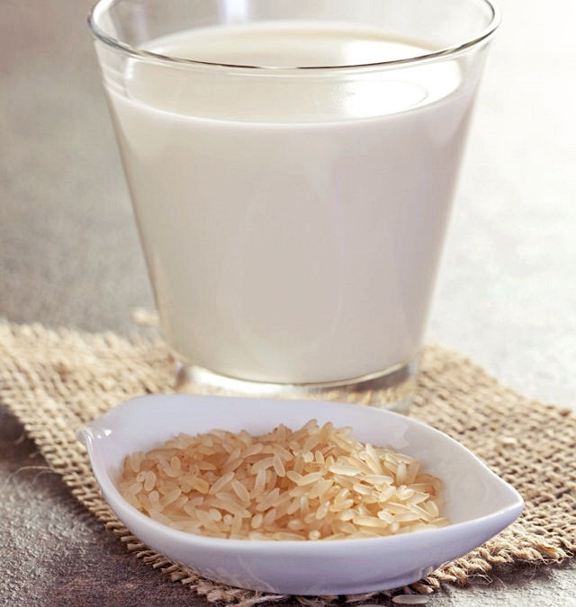 Beneficiile multiple ale laptelui de orez